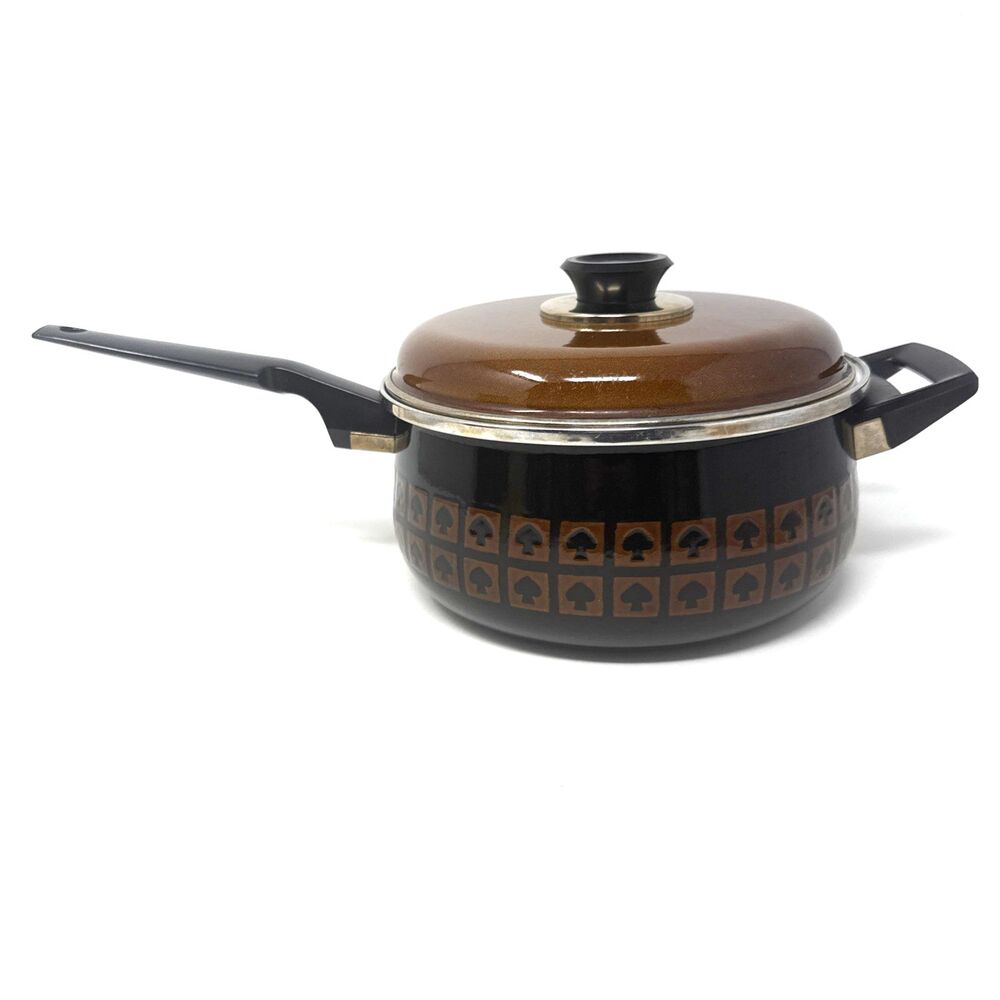 VTG West Bend Le Provencal Enamelware 2.5 Qt Sauce Pan Lid Brown Spade Mushroom